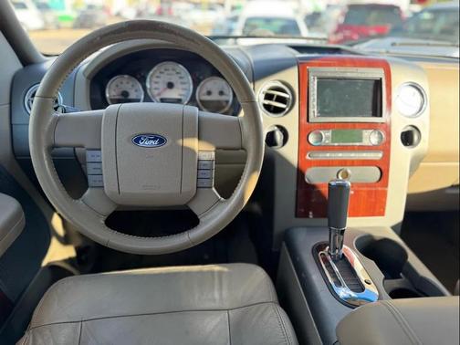 2005 Ford F-150 Lariat SuperCrew