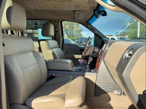2005 Ford F-150 Lariat SuperCrew