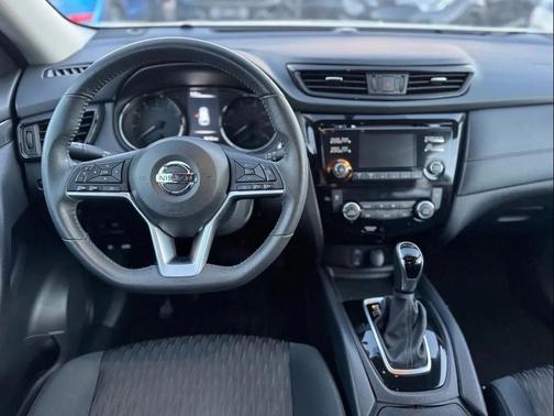 2017 Nissan Rogue Hybrid SV