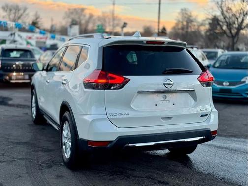 2017 Nissan Rogue Hybrid SV