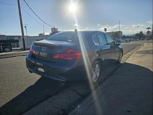 2013 INFINITI G37 Journey