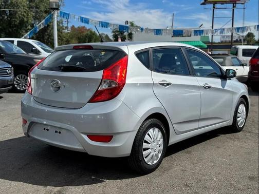 2012 Hyundai Accent GS
