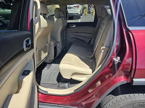 2017 Jeep Grand Cherokee Laredo