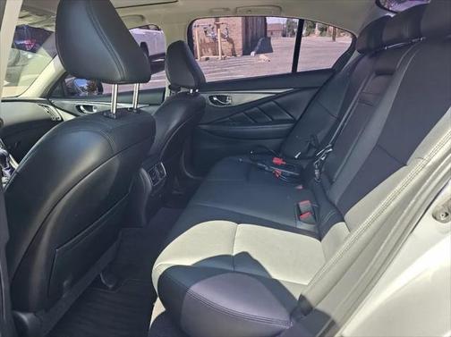 2017 INFINITI Q50 3.0t Signature Edition