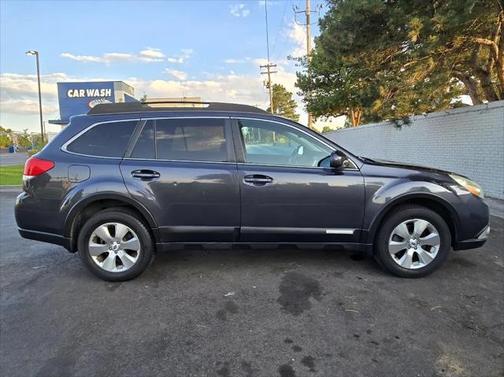 2011 Subaru Outback 3.6 R Limited