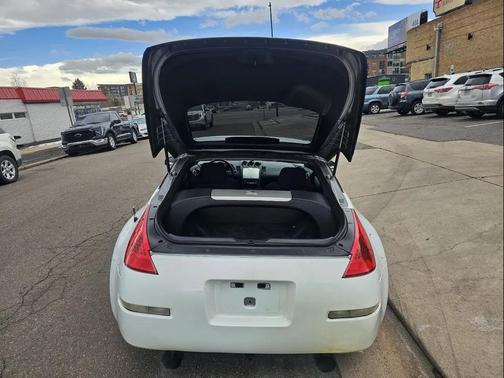 2004 Nissan 350Z Performance