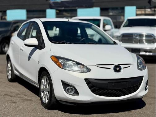 2014 Mazda Mazda2 Touring