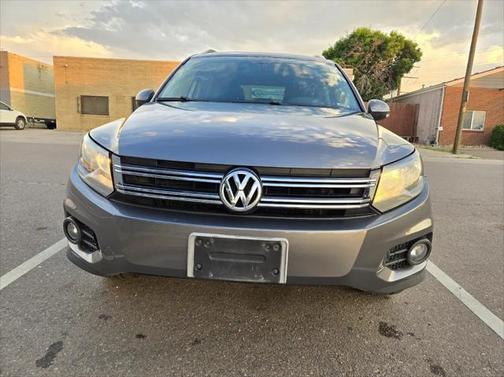 2012 Volkswagen Tiguan SE