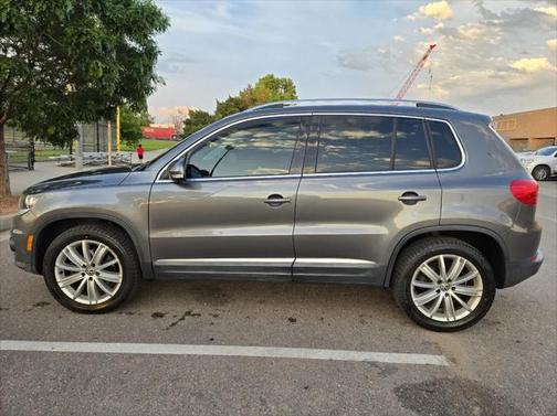 2012 Volkswagen Tiguan SE