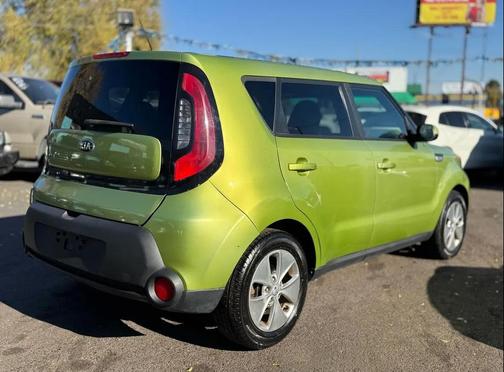 2016 Kia Soul Base
