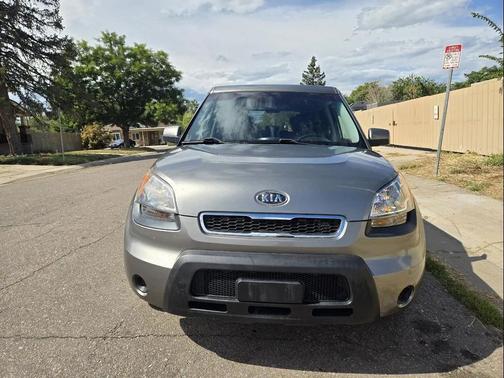 2010 Kia Soul +