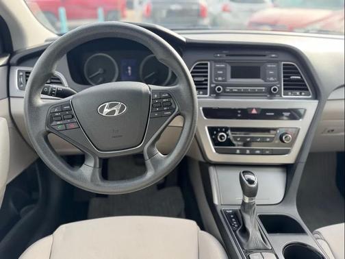 2017 Hyundai SONATA Base