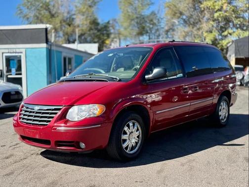2007 Chrysler Town & Country Limited