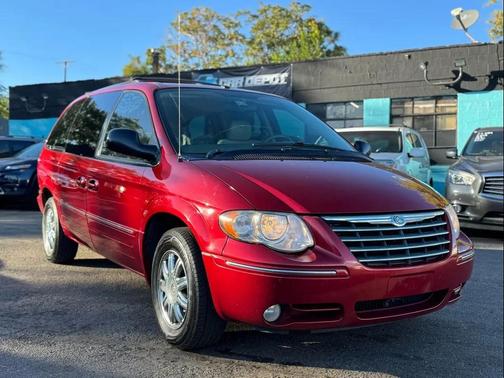 2007 Chrysler Town & Country Limited