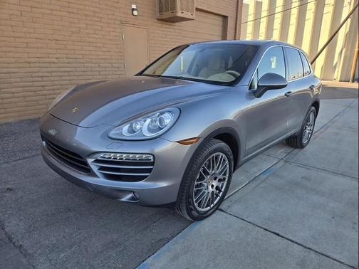2013 Porsche Cayenne Cayenne