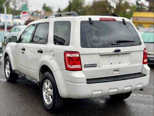 White 2011 Ford Escape XLT