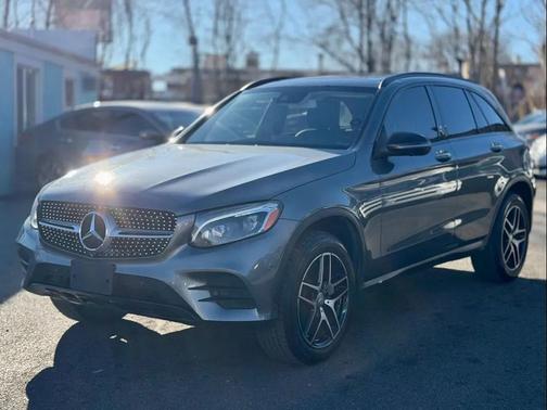 Selenite Grey Metallic 2016 Mercedes-Benz GLC 300 4MATIC