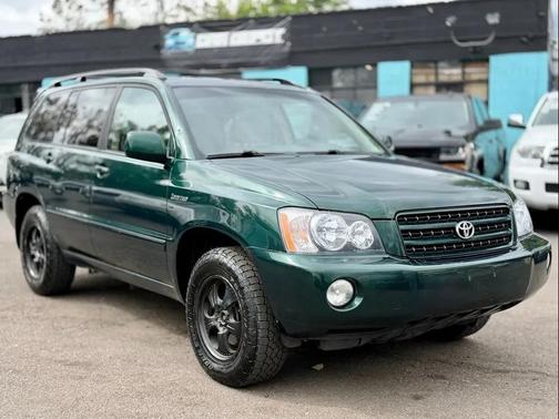 Electric Green Mica 2003 Toyota Highlander Limited