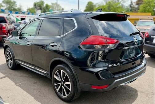 Magnetic Black 2017 Nissan Rogue SL