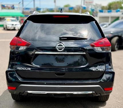 Magnetic Black 2017 Nissan Rogue SL