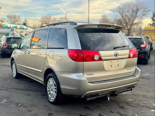 2008 Toyota Sienna LE