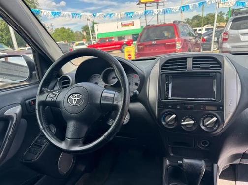 2005 Toyota RAV4 Base