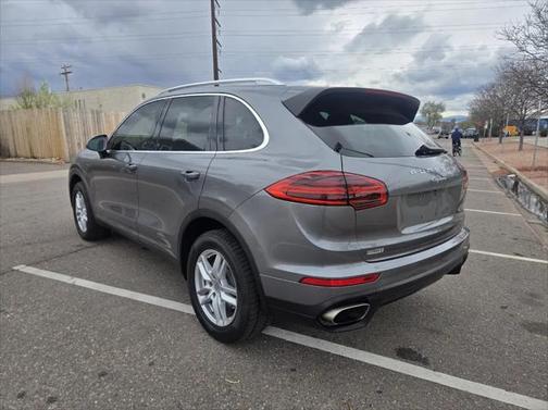 2018 Porsche Cayenne Platinum Edition