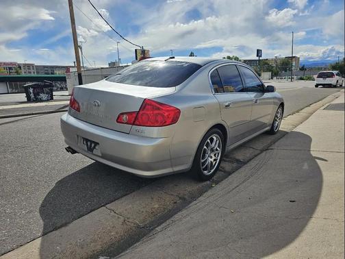 2005 INFINITI G35 Base