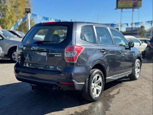 2015 Subaru Forester 2.5i