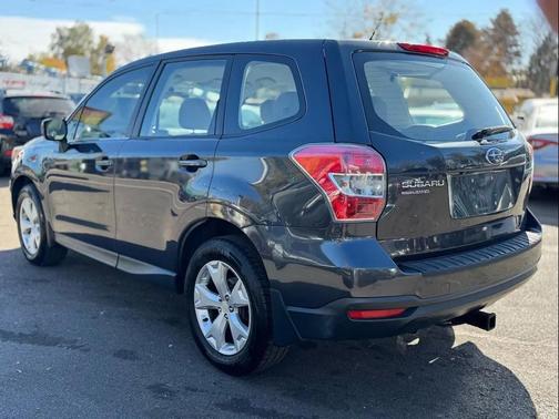 2015 Subaru Forester 2.5i