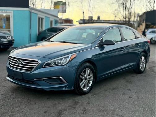 2016 Hyundai SONATA SE
