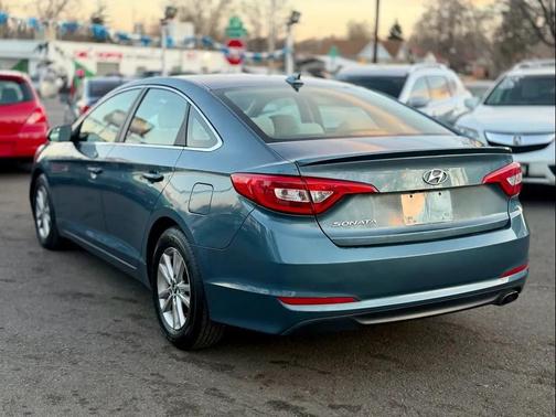 2016 Hyundai SONATA SE