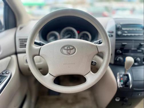 Desert Sand Mica 2006 Toyota Sienna CE