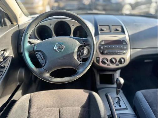 2003 Nissan Altima 3.5 SE