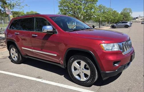 Deep Cherry Red Crystal Pearlcoat 2013 Jeep Grand Cherokee Overland