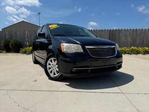 2014 Chrysler Town & Country Touring