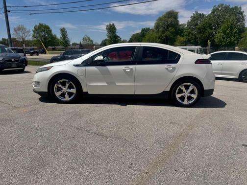 Summit White 2012 Chevrolet Volt Base