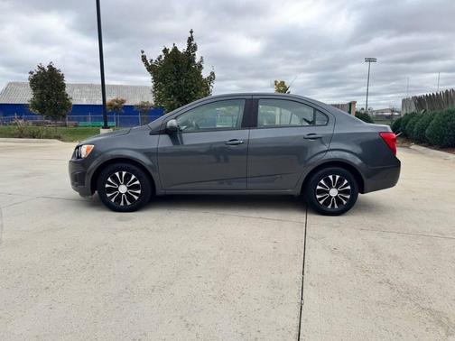 2013 Chevrolet Sonic LS