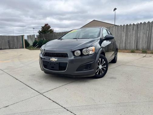 2013 Chevrolet Sonic LS