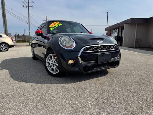 Moonwalk Grey Metallic 2016 MINI Hardtop Cooper S