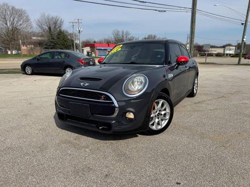 Moonwalk Grey Metallic 2016 MINI Hardtop Cooper S