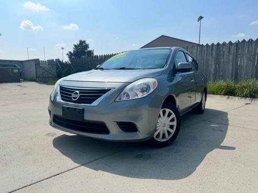 2013 Nissan Versa 1.6 S