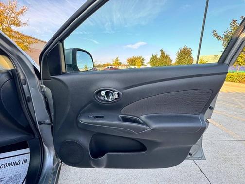 2013 Nissan Versa 1.6 S
