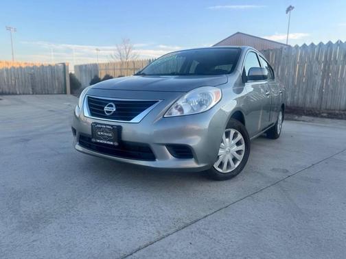 2013 Nissan Versa 1.6 S