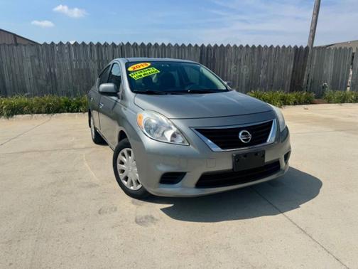 2013 Nissan Versa 1.6 S