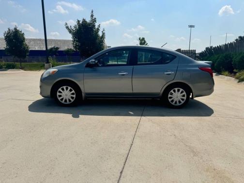 2013 Nissan Versa 1.6 S