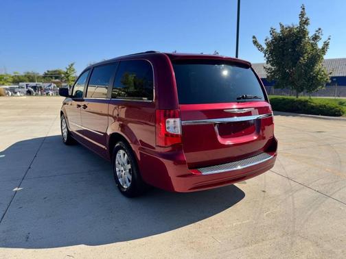 2013 Chrysler Town & Country Touring