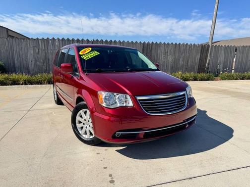 2013 Chrysler Town & Country Touring