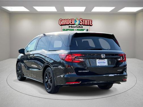 2023 Honda Odyssey 