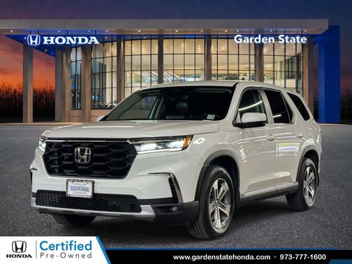 Platinum White Pearl 2024 Honda Pilot